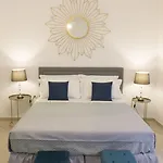 Palazzo Spasiano - Center Πανσιόν 4*