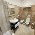Maison d'hôtes Palazzo Spasiano - Center 4*