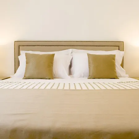 Konukevi Palazzo Spasiano - Center 4*