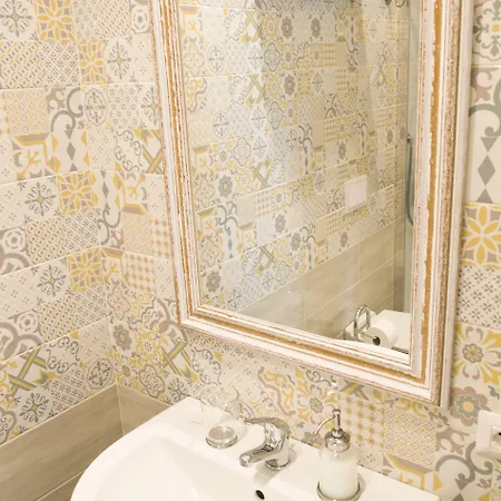 Maison d'hôtes Palazzo Spasiano - Center 4*