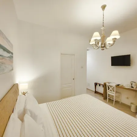 Πανσιόν Palazzo Spasiano - Center 4*