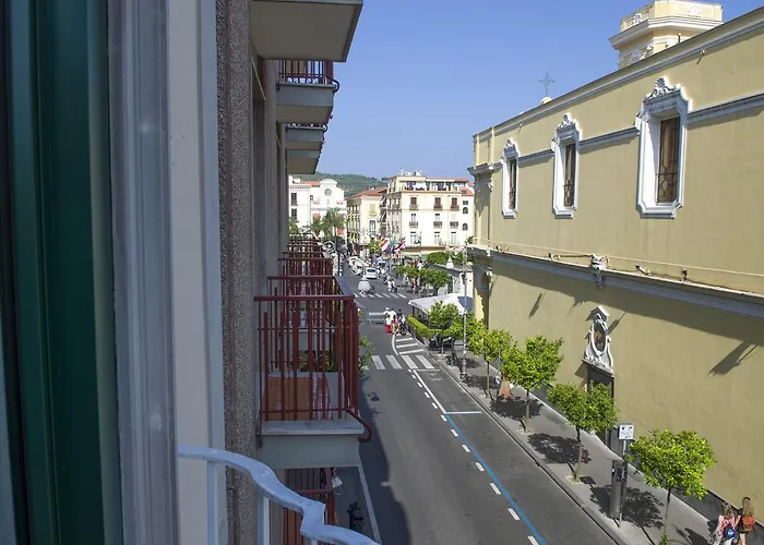 Palazzo Spasiano - Center سورينتو