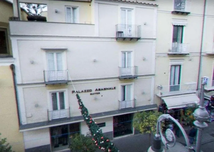 Palazzo Spasiano - Center Гостьовий будинок Сорренто